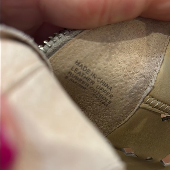 Michael Kors Uma Wedges Open Toe Ankle Boots Cement Suede Back Zipper Size 8.5 - Picture 9 of 9